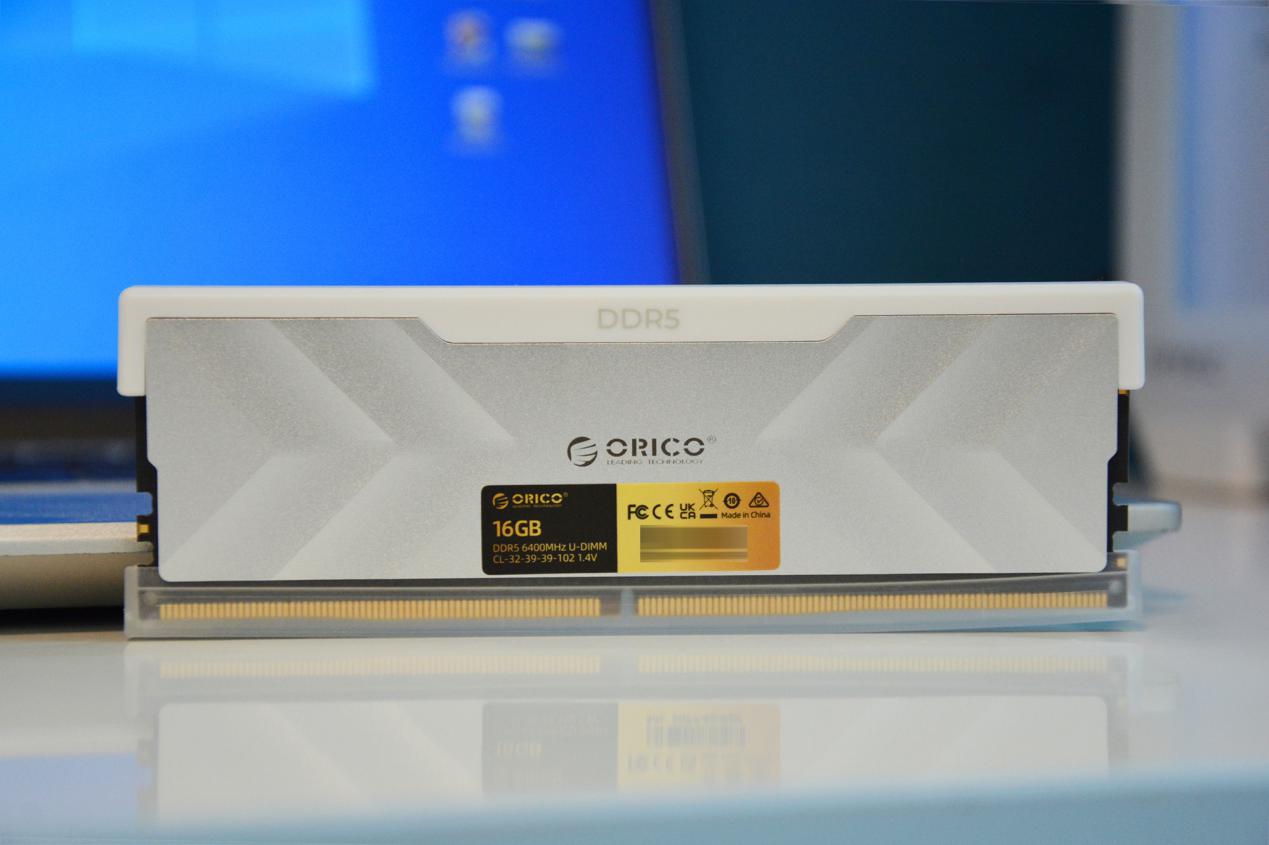 真实力,海力士M-die原厂颗粒,奥睿科DDR5驰刃内存条6400MHz测评